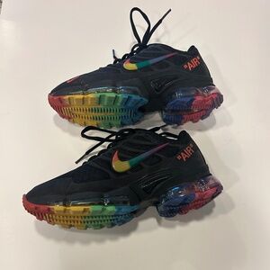 Used Kids Nikes Size 5.5